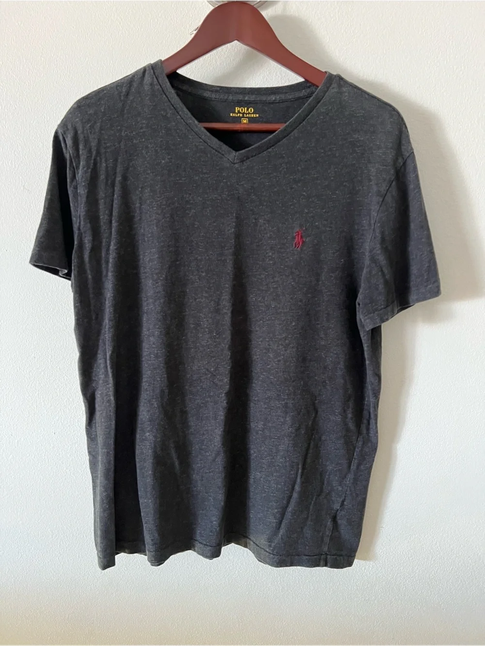 Polo by Ralph Lauren Men's Charcoal V-Neck Tee with Maroon Pony Sz M